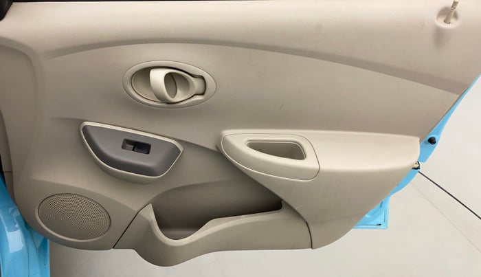 2014 Datsun Go T, Petrol, Manual, 20,866 km, Driver Side Door Panels Control