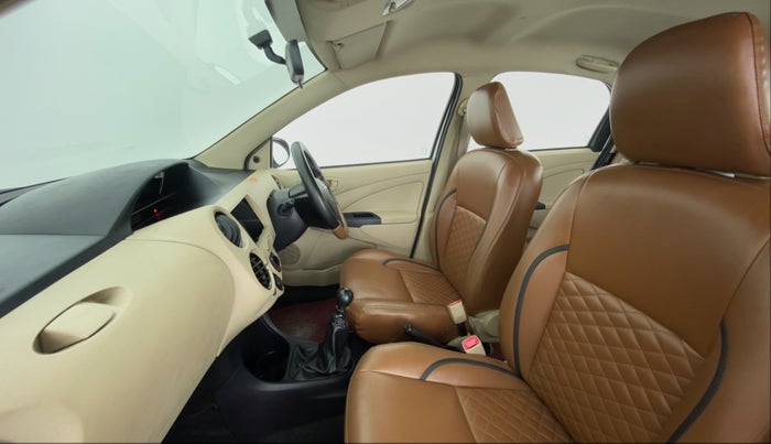 2018 Toyota Etios GD, Diesel, Manual, 37,414 km, Right Side Front Door Cabin