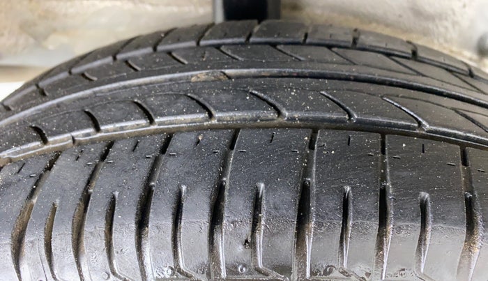 2018 Toyota Etios GD, Diesel, Manual, 37,414 km, Right Rear Tyre Tread