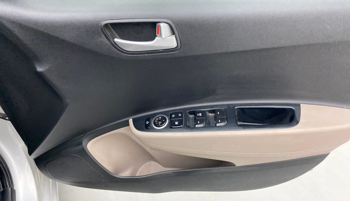 2016 Hyundai Grand i10 SPORTZ 1.2 KAPPA VTVT, Petrol, Manual, 14,765 km, Driver Side Door Panels Control
