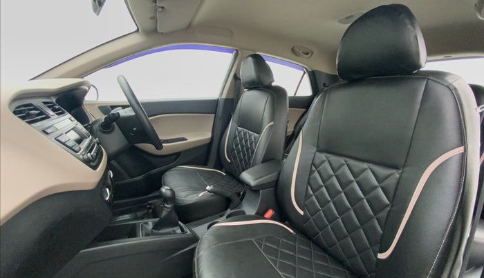2016 Hyundai Elite i20 MAGNA 1.2, Petrol, Manual, 42,101 km, Right Side Front Door Cabin