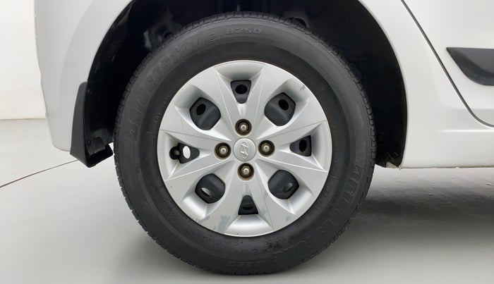 2016 Hyundai Elite i20 MAGNA 1.2, Petrol, Manual, 42,101 km, Right Rear Wheel