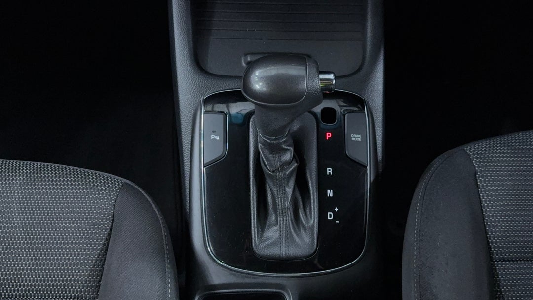 2017 Kia Cerato S, Automatic, 164616 km, Gear Lever 