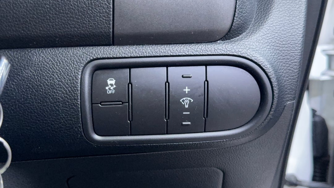 2017 Kia Cerato S, Automatic, 164616 km, Utility Switches/Buttons