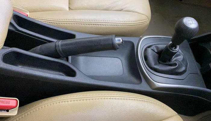 2015 Honda City 1.5L I-VTEC V MT, Petrol, Manual, 68,878 km, Gear Lever