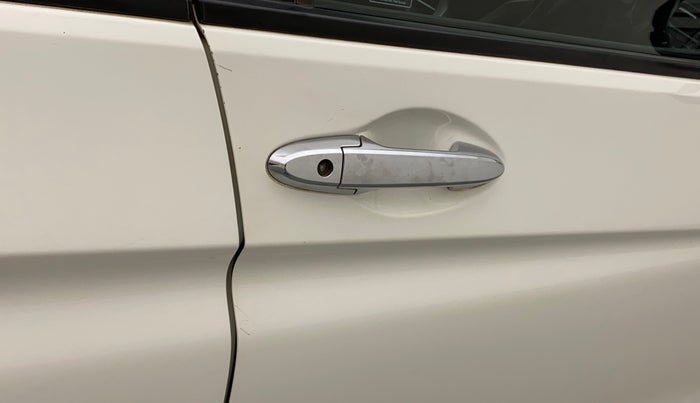 2015 Honda City 1.5L I-VTEC V MT, Petrol, Manual, 68,878 km, Driver-side door - Minor scratches