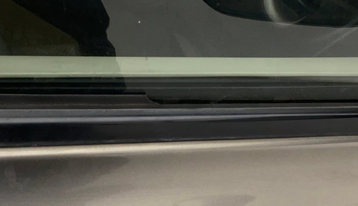 2016 Datsun Go Plus T, Petrol, Manual, 68,726 km, Driver-side door - Weather strip has minor damage