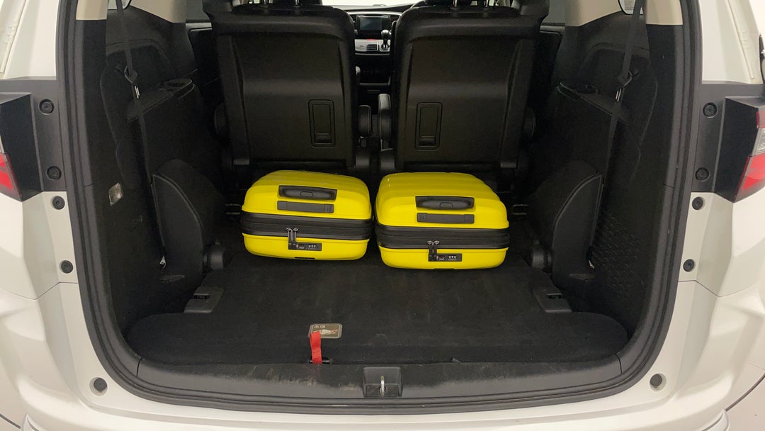 2018 Honda Odyssey Vti-l, Automatic, 143824 km, Boot Inside View with Luggage