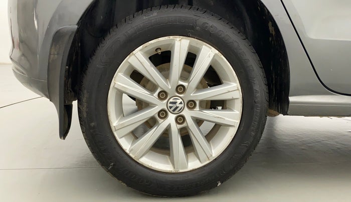 2014 Volkswagen Polo HIGHLINE1.2L, Petrol, Manual, 73,854 km, Right Rear Wheel