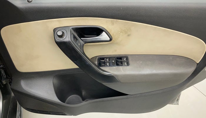 2014 Volkswagen Polo HIGHLINE1.2L, Petrol, Manual, 73,854 km, Driver Side Door Panels Control