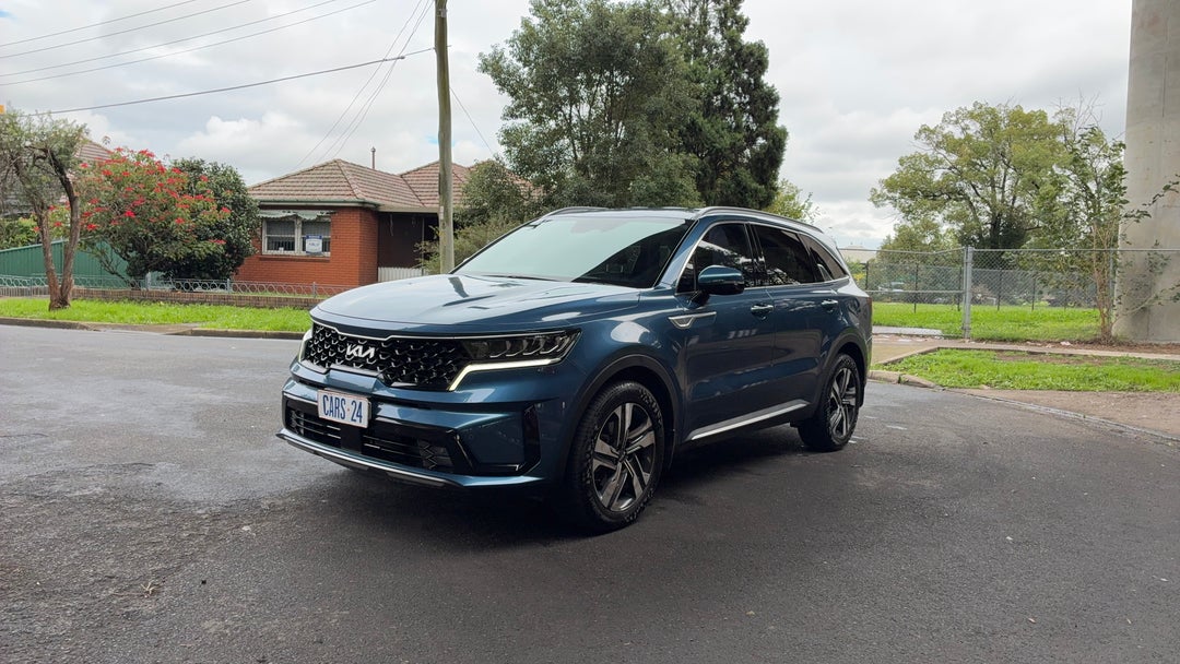 Left Front Diagonal (45- Degree) View