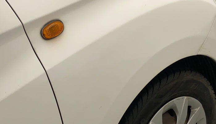 2016 Hyundai Eon SPORTZ, Petrol, Manual, 30,068 km, Right fender - Slight discoloration