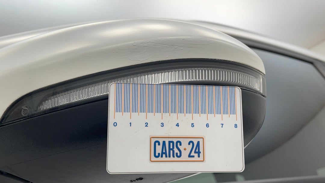 Side Mirrors Housing LHS Scratch