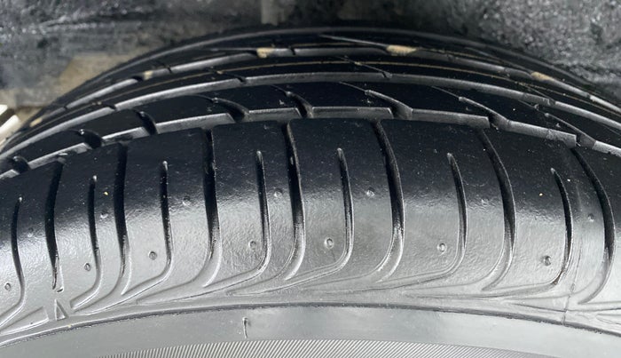 2018 Toyota YARIS G MT, Petrol, Manual, 19,915 km, Right Rear Tyre Tread