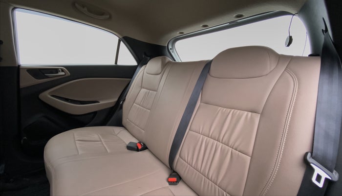 2017 Hyundai Elite i20 SPORTZ 1.2, Petrol, Manual, 6,610 km, Right Side Door Cabin View
