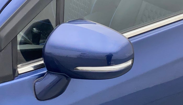2018 Maruti S Cross ZETA 1.3, Diesel, Manual, 1,00,884 km, Left rear-view mirror - Mirror motor not working