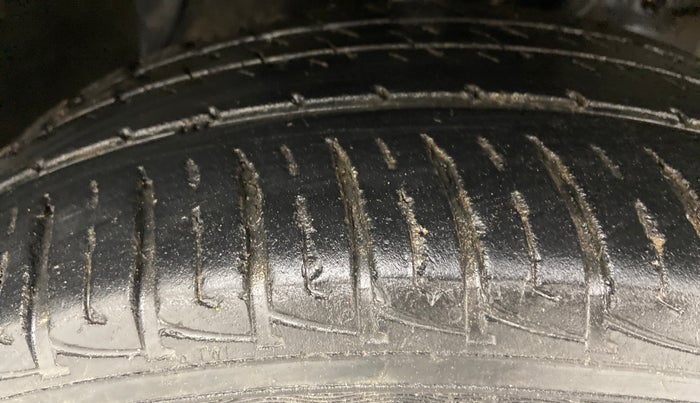 2019 Maruti Vitara Brezza LDI, Diesel, Manual, 51,273 km, Right Front Tyre Tread