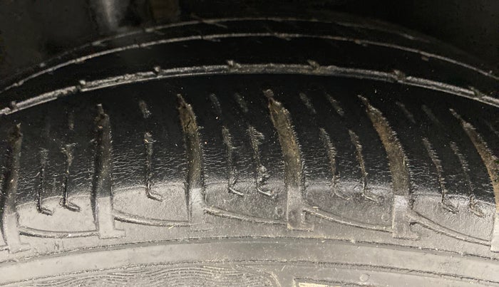 2019 Maruti Vitara Brezza LDI, Diesel, Manual, 51,273 km, Right Rear Tyre Tread