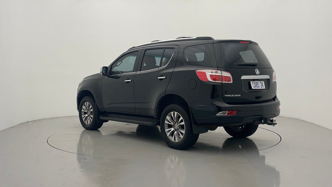 Left Back Diagonal (45- Degree) View