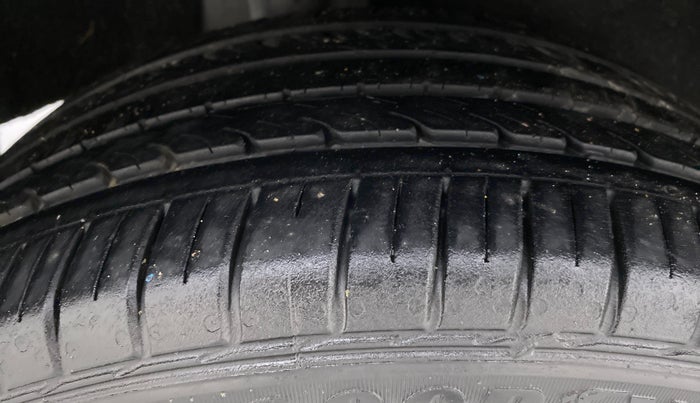 2018 Maruti Baleno ZETA 1.2 K12, Petrol, Manual, 94,622 km, Right Rear Tyre Tread