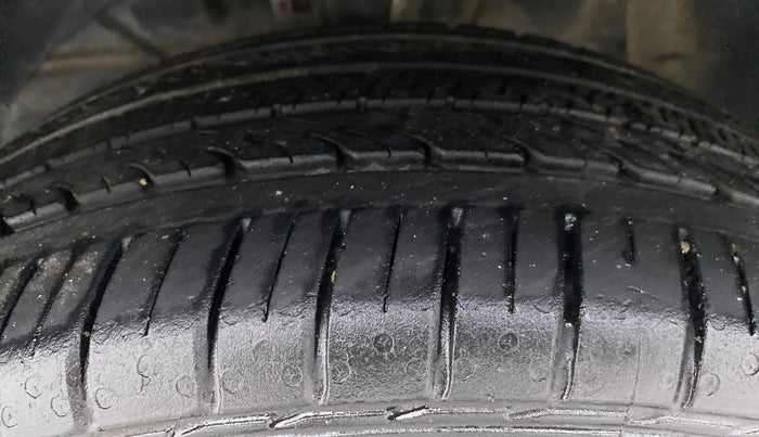 2018 Maruti Baleno ZETA 1.2 K12, Petrol, Manual, 94,622 km, Left Front Tyre Tread