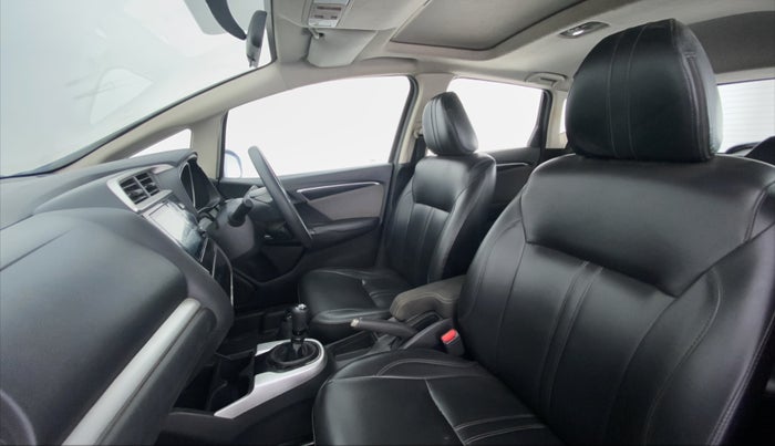 2017 Honda WR-V 1.5 i-DTEC VX MT, Diesel, Manual, 1,03,010 km, Right Side Front Door Cabin