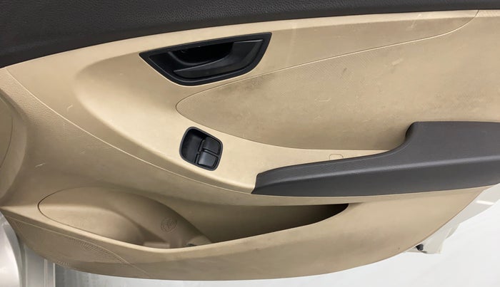 2012 Hyundai Eon MAGNA PLUS, Petrol, Manual, 42,621 km, Driver Side Door Panels Control