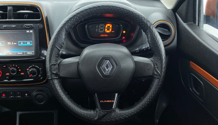 2017 Renault Kwid CLIMBER 1.0, Petrol, Manual, 28,863 km, Steering Wheel Close Up