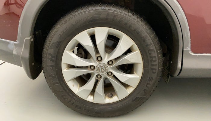 2013 Honda CRV 2.0L 2WD MT, Petrol, Manual, 1,01,803 km, Right Rear Wheel