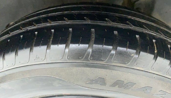 2018 Maruti Swift VXI D, Petrol, Manual, 19,857 km, Left Rear Tyre Tread