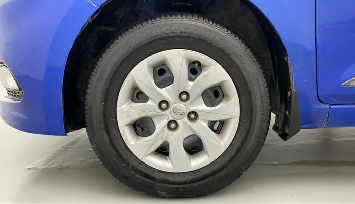 2017 Hyundai Elite i20 SPORTZ 1.2, Petrol, Manual, 81,822 km, Left Front Wheel