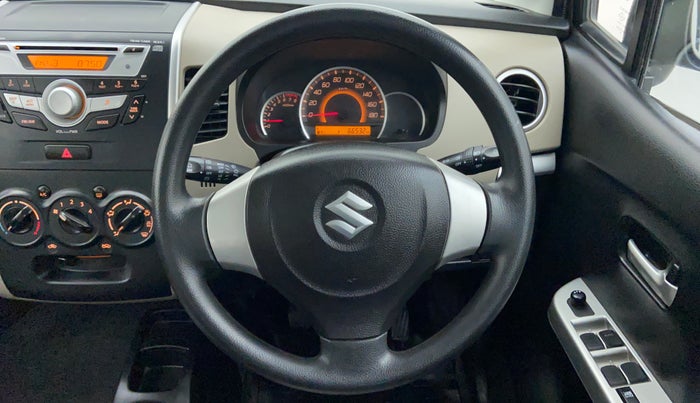 2016 Maruti Wagon R 1.0 VXI, Petrol, Manual, 66,675 km, Steering Wheel Close Up