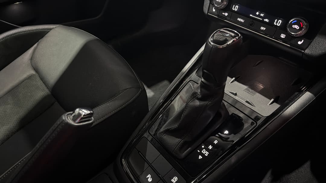 2020 SKODA Scala 110 Tsi Ambition, Automatic, 78292 km, Gear Lever 