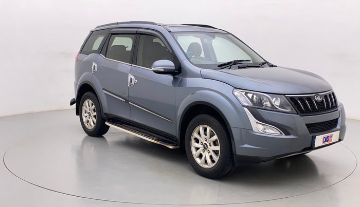 2016 Mahindra XUV500 W10, Diesel, Manual, 74,829 km, Right Front Diagonal