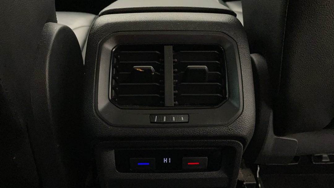 Rear A/C Vent