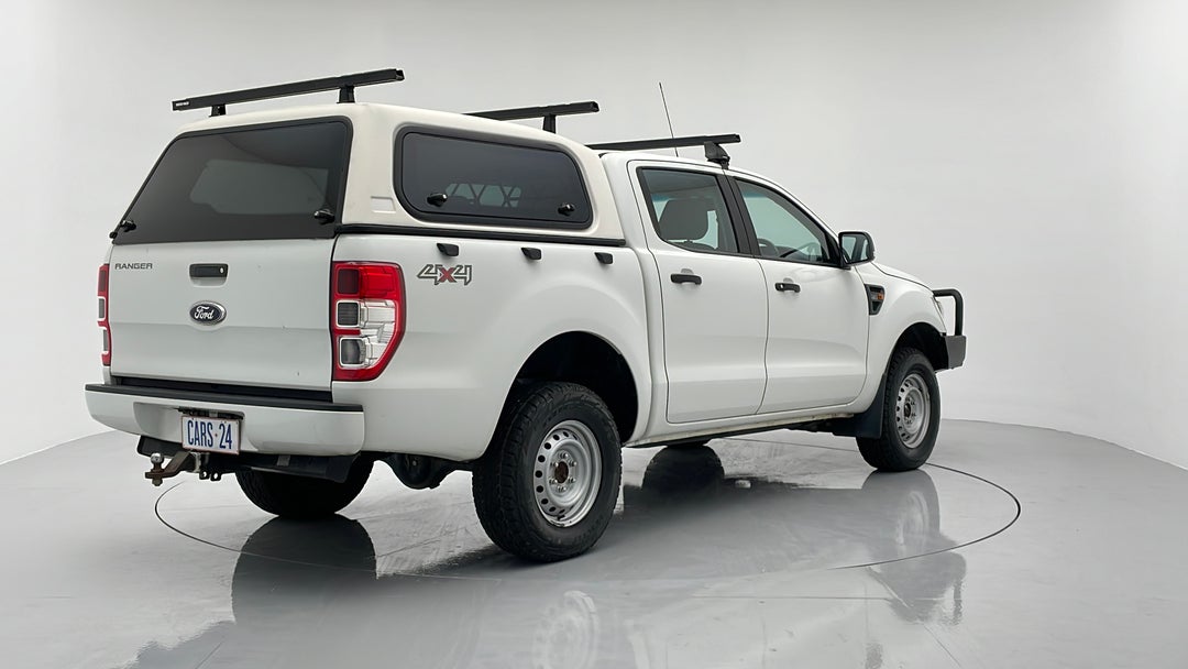 2015 Ford Ranger Xl 3.2 (4x4), Automatic, 107913 km, Right Back Diagonal (45- Degree) View
