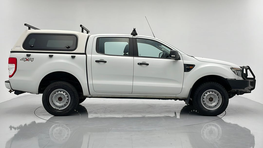 2015 Ford Ranger Xl 3.2 (4x4), Automatic, 107913 km, Right Side View