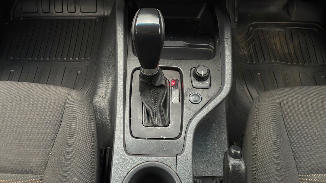 2015 Ford Ranger Xl 3.2 (4x4), Automatic, 107913 km, Gear Lever 