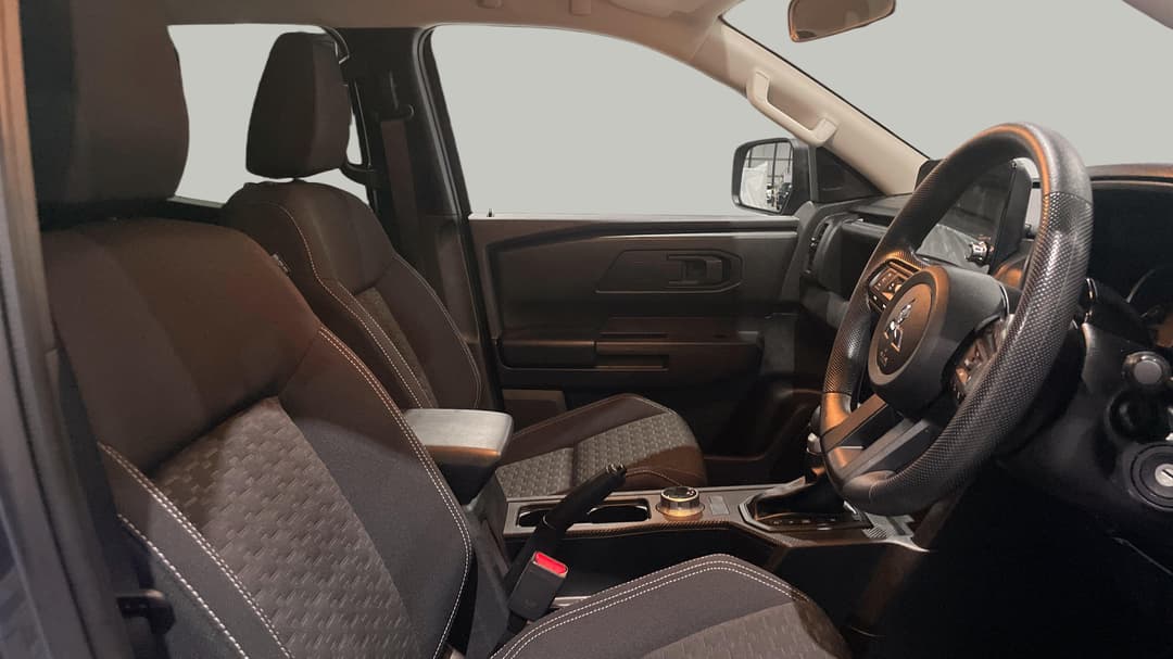 2025 Mitsubishi Triton Glx+ (4x4), Automatic, 9630 km, Right Side Front Door Cabin View