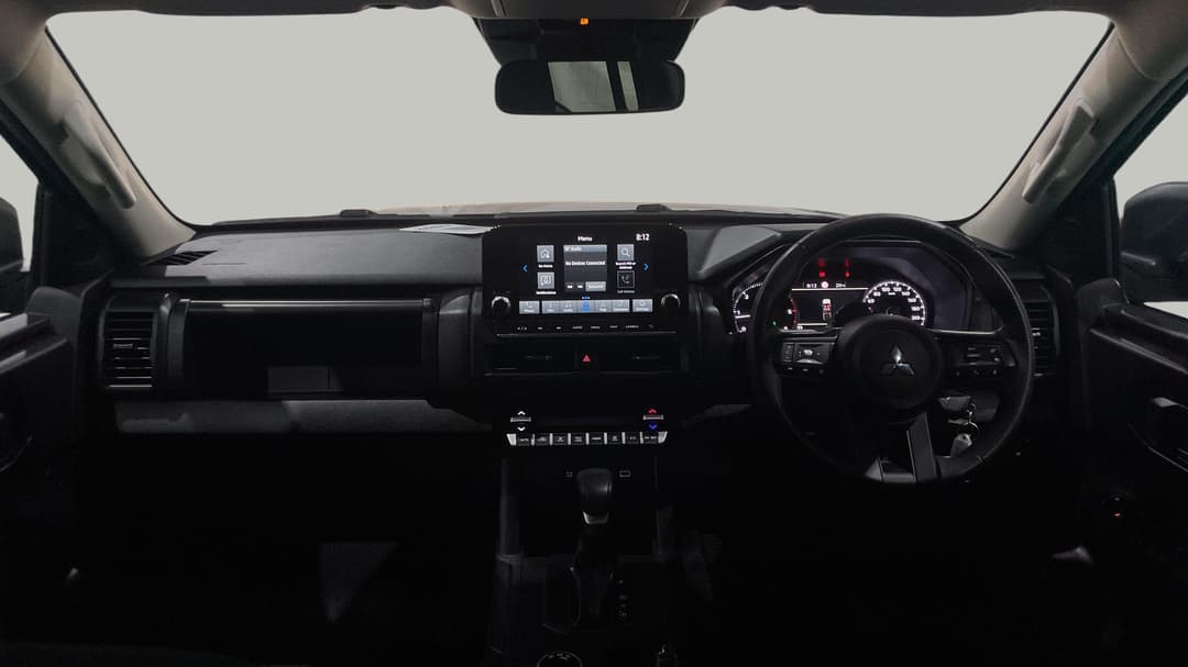 2025 Mitsubishi Triton Glx+ (4x4), Automatic, 9630 km, Dashboard View
