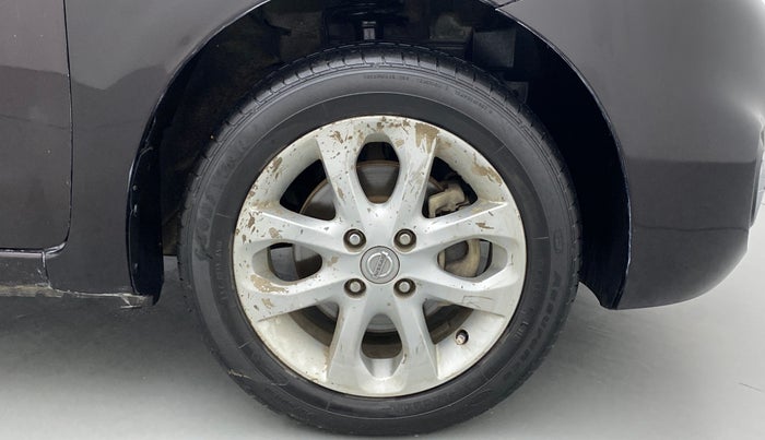 2015 Nissan Micra XV CVT, Petrol, Automatic, 75,961 km, Right Front Wheel