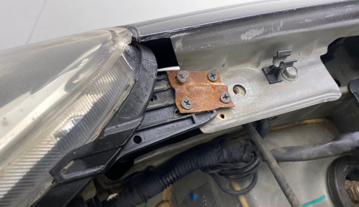 2015 Nissan Micra XV CVT, Petrol, Automatic, 75,961 km, Right headlight - Clamp has minor damage