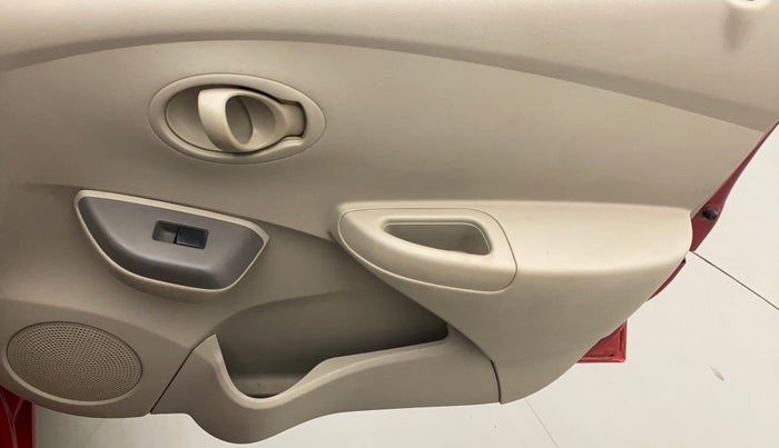 2015 Datsun Go Plus T, Petrol, Manual, 46,196 km, Driver Side Door Panels Control