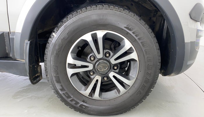 2018 Tata Hexa Varicor 400 XMA, Diesel, Automatic, 68,060 km, Right Front Wheel