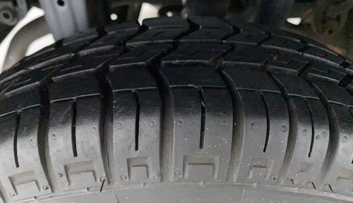 2015 Maruti Alto 800 LXI, Petrol, Manual, 8,761 km, Right Rear Tyre Tread