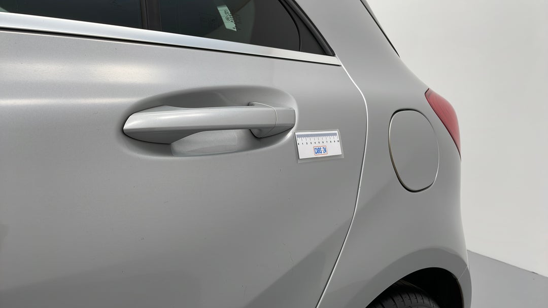 Doors Rear LHS Scratch