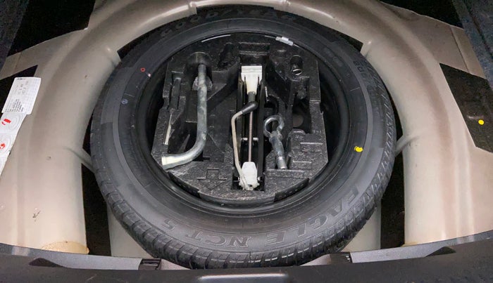 2012 Volkswagen Jetta TRENDLINE 1.4 TSI MT, Petrol, Manual, 76,679 km, Spare Tyre