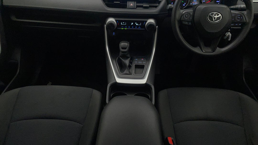 2020 Toyota RAV4 Gx (2wd), Automatic, 49339 km, Center Console