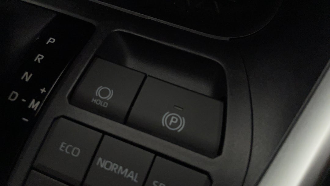 2020 Toyota RAV4 Gx (2wd), Automatic, 49339 km, Handbrake