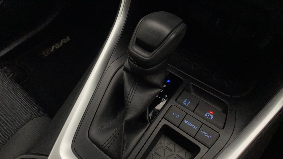 2020 Toyota RAV4 Gx (2wd), Automatic, 49339 km, Gear Lever 